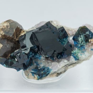 Lazulite, Siderite, Quartz