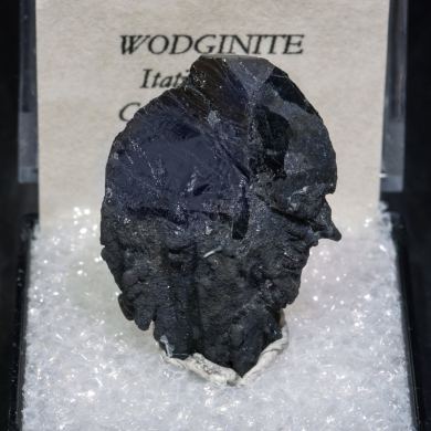 Wodginite