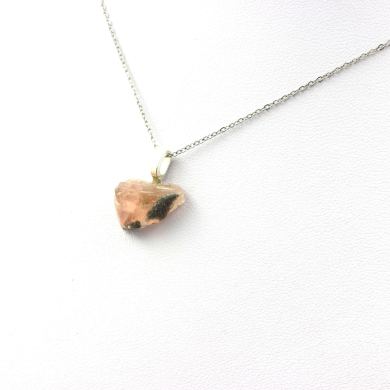 Raw Fluorite necklace. 10.43 ct.