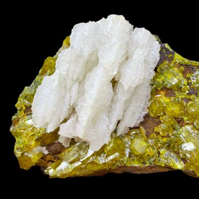 Mimetite, cerussite