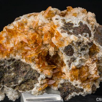 Calcite on Chabazite
