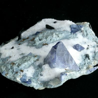 Benitoite with Neptunite and Joaquinite on Natrolite