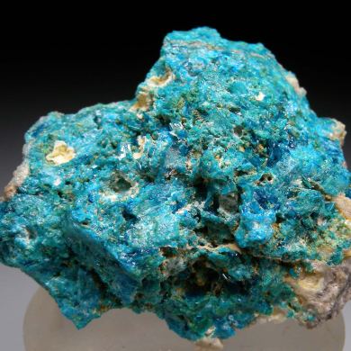 Caledonite