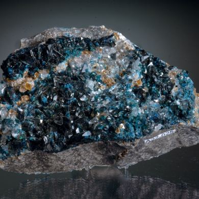 Lazulite with Wardite, gemmy Siderite and Quartz 