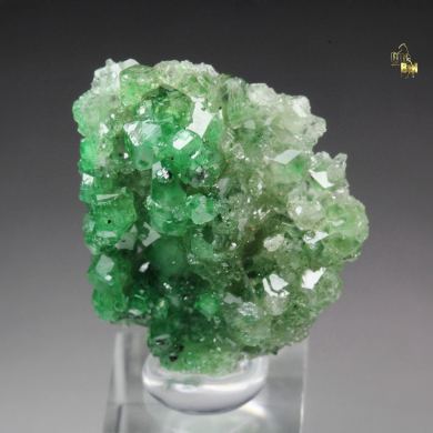 gem GARNET var. GROSSULAR var. CHROMIAN, CHROMITE