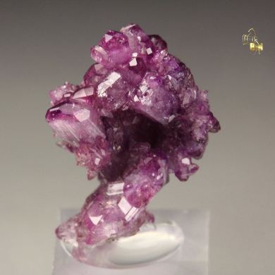VESUVIANITE var. MANGANOAN