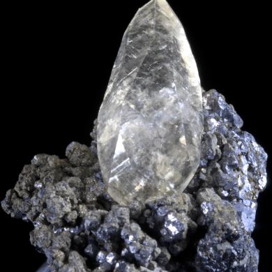 Calcite on Galena and Chalcopyrite