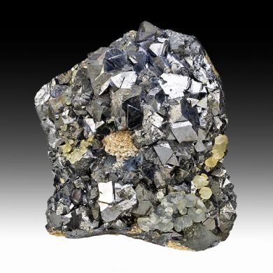 Sphalerite with Calcite