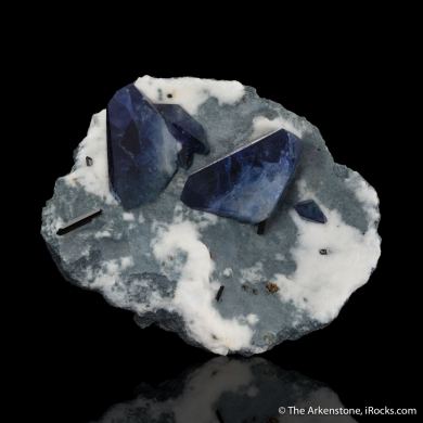Benitoite and Neptunite with Joaquinite-(Ce)