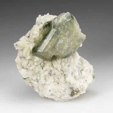 Fluorapatite with Muscovite, Albite