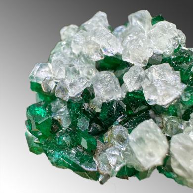 Dioptase, calcite