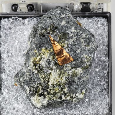 Brookite with Anatase, Cassiterite, Mixite, Olivenite, Chlorargyrite, Schorl, Fluorite, Quartz