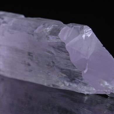 Spodumene var. Kunzite - gem crystal