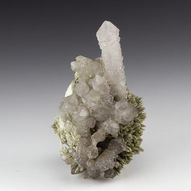 Quartz with Johannsenite