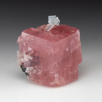 Rhodochrosite with Quartz, Fluorite, Sphalerite