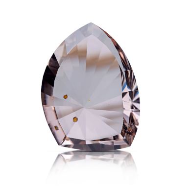 Beryl var. Morganite included by Childrenite (26.70 ct)