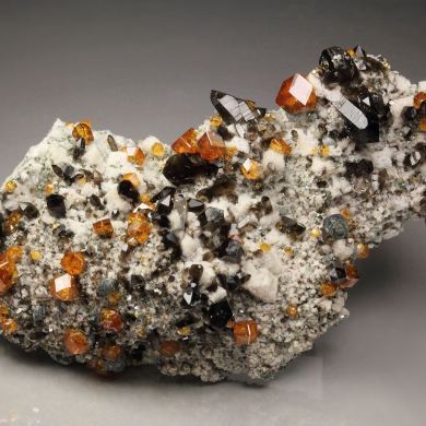 gem GARNET var. SPESSARTINE, QUARTZ var. SMOKY