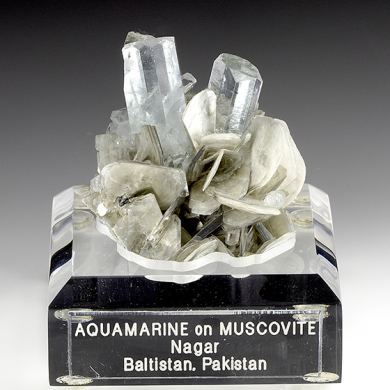 Beryl with Muscovite