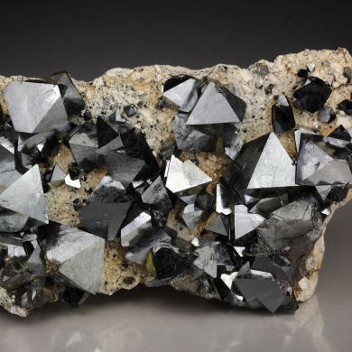 MAGNETITE