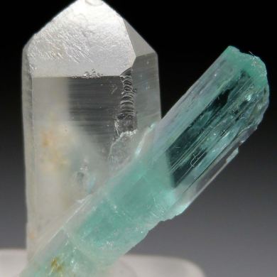 Emerald on Quartz