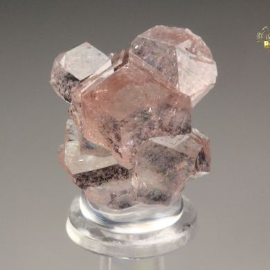 gem pink GARNET var. GROSSULAR