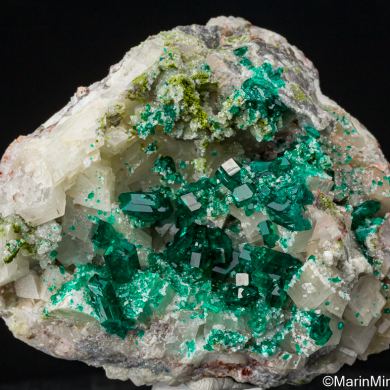Dioptase, Duftite on Calcite