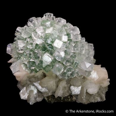Fluorapophyllite-(K) on Stilbite