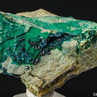 Clinoclase on Cornubite