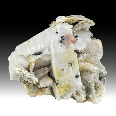 Microcline with Serandite