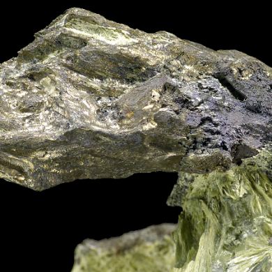 Allargentum and silver pseudo. after dyscrasite