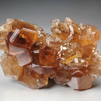 gem GARNET var. GROSSULAR