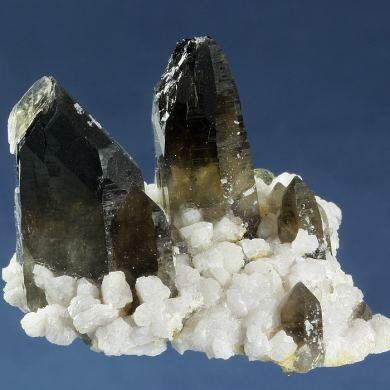 Quartz ( var. Smoky ) on Albite