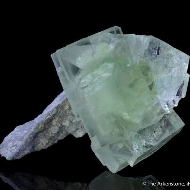 Fluorite with unusual edge modifications