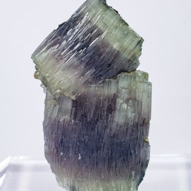 Fluorapatite with Ferberite