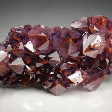QUARTZ var. AMETHYST with HEMATITE inclusions