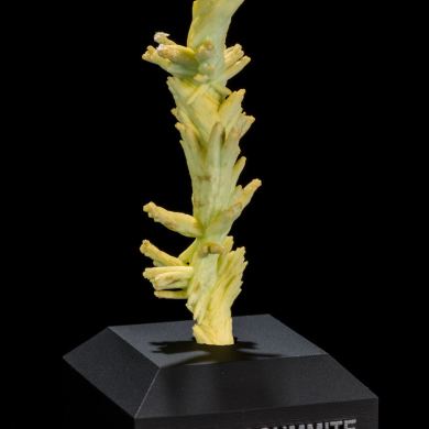 Plumbogummite psm. Pyromorphite from China