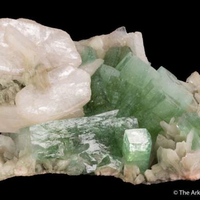 Apophyllite-(Kf), Stilbite