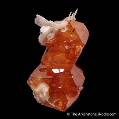 Scheelite with Muscovite