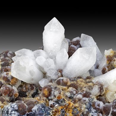 Quartz with Andradite