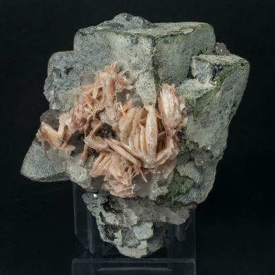 Galena, Baryte, Cerussite, Plumbogummite, Quartz, Wulfenite
