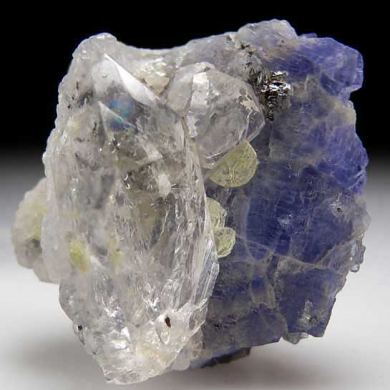 Quartz on Tanzanite with Prehnite