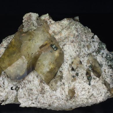 Baryte with Pyrite