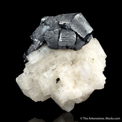 Hematite on Adularia