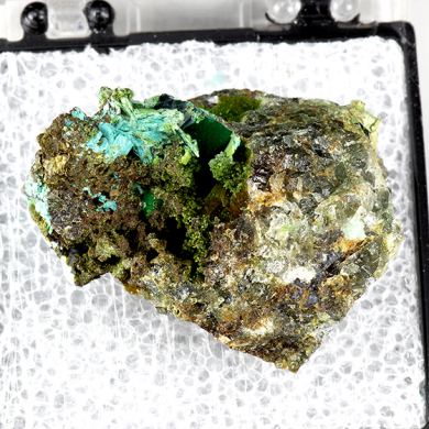 Parnauite with Chalcophyllite, Chrysocolla