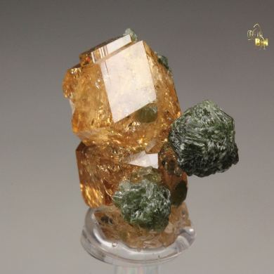 gem GARNET var. GROSSULAR, CLINOCHLORE
