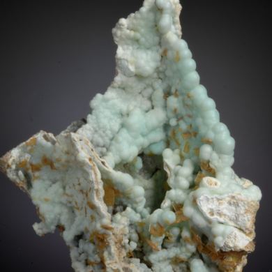 Wulfenite on Gibbsite (rare association)