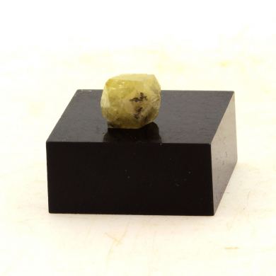 Rhodizite. 2.50 ct.