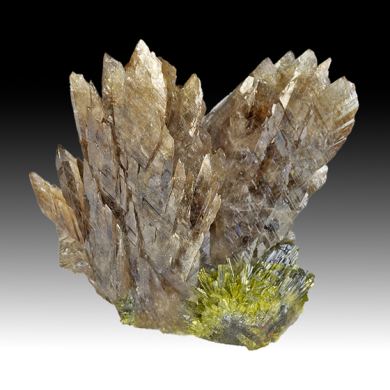 Axinite-Mn with Epidote