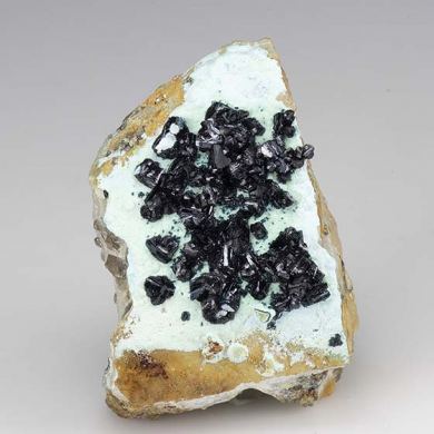 Clinoclase with Cornwallite