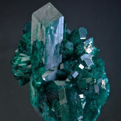 Dioptase on Shattuckite